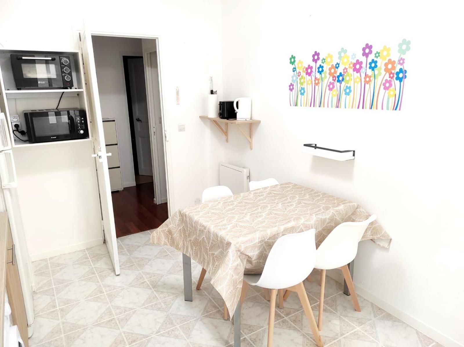 Guynemer 3 Pieces De Vie - - Terrasse- Clim Appartamento